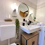 Moderne 2-zimmer-whg - Naehe Bahnhof Mit Balkon Und Stellplatz - 2 Smart-tv 아파트 노르더슈테트