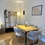 Moderne 2-zimmer-whg - Naehe Bahnhof Mit Balkon Und Stellplatz - 2 Smart-tv *