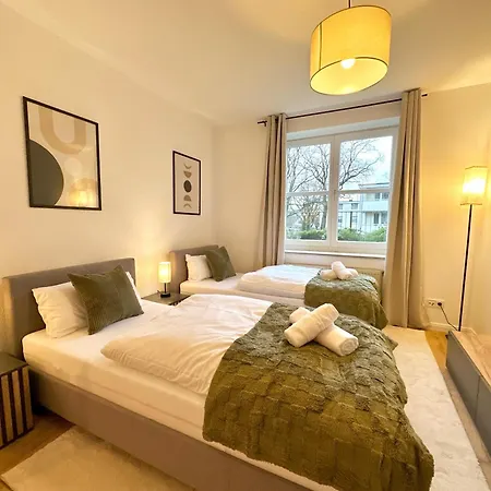 Apartment Moderne 2-zimmer-whg - Naehe Bahnhof Mit Balkon Und Stellplatz - 2 Smart-tv Norderstedt