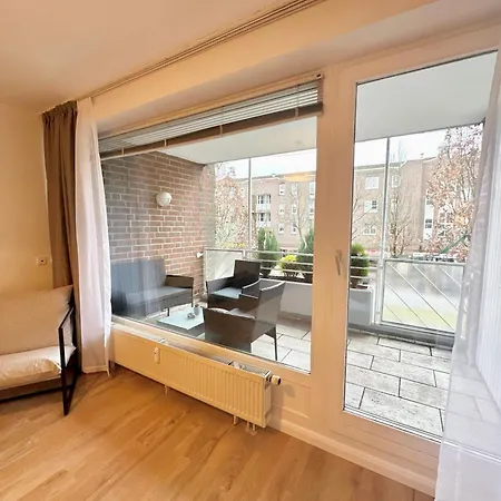 Апартаменты Moderne 2-zimmer-whg - Naehe Bahnhof Mit Balkon Und Stellplatz - 2 Smart-tv *