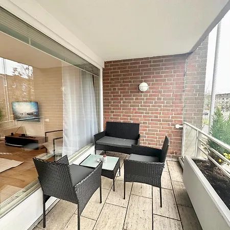 Апартаменты Moderne 2-zimmer-whg - Naehe Bahnhof Mit Balkon Und Stellplatz - 2 Smart-tv *